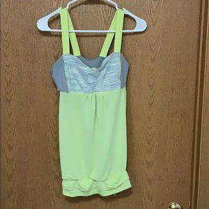 Lululemon tank with built in bra